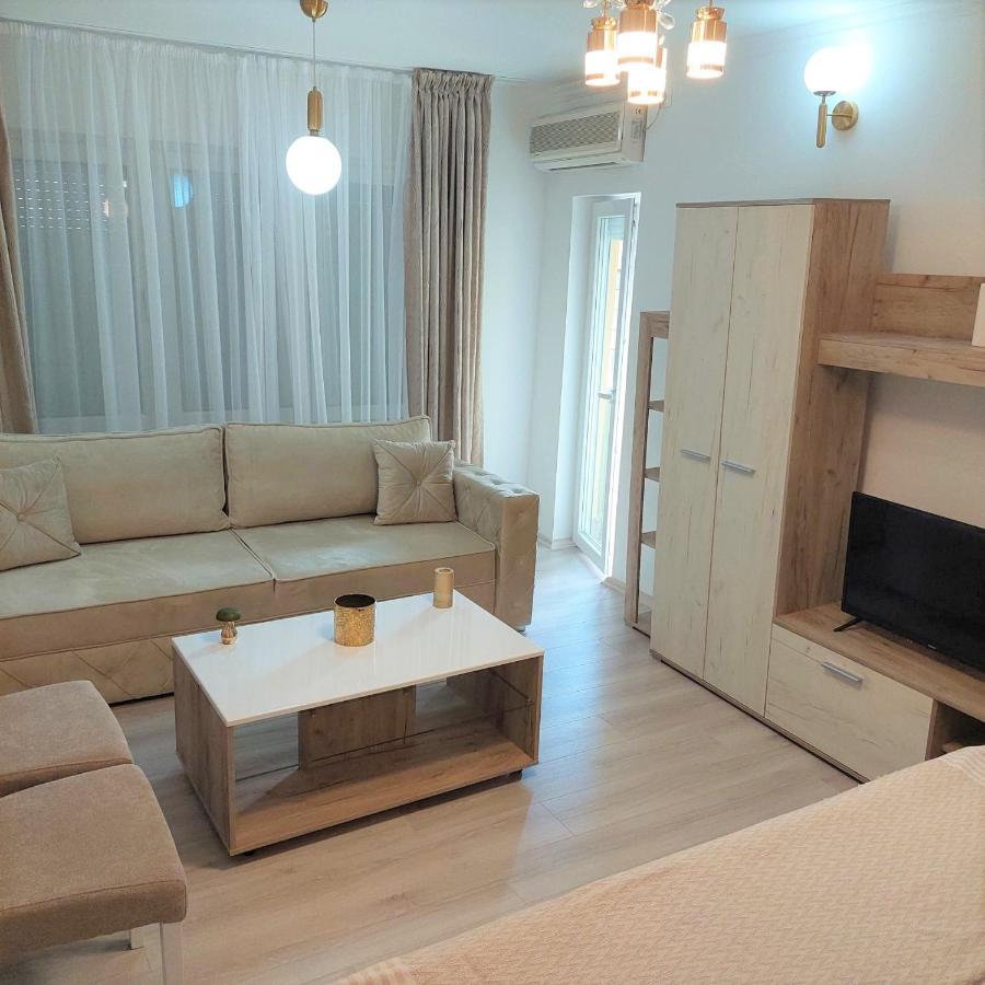 City Lux Square Apartments Skopje Exterior foto